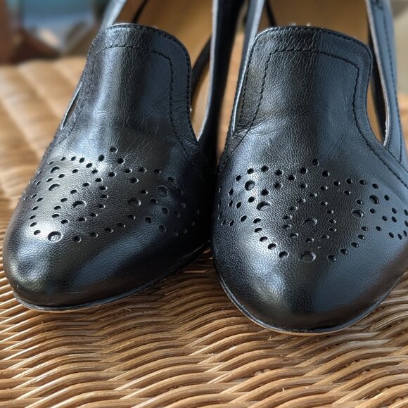 Nine West Block Heeled Pump | Size 9.5 | Black | high vamp | brogue detail EUC - Picture 6 of 10